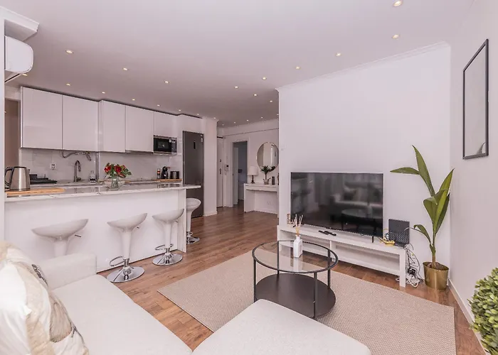 T2 Furnished In Central Lisbon, Portugal
